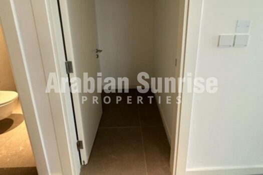 Vacant End Of March | Multiple Payments | High Floor