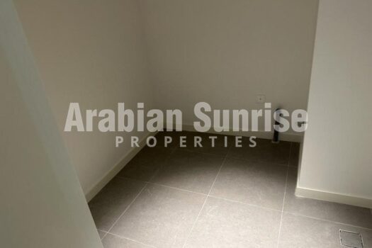 Vacant End Of March | Multiple Payments | High Floor