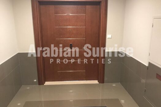Vacant | Huge 3+M w/Sea View | High Floor