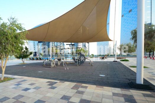 Furnished Apt | High Floor | 2 Cheques