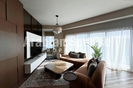Fully Furnished 2+M with Huge Balcony