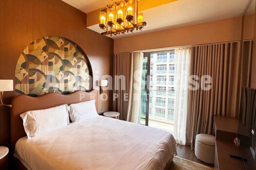 Fully Furnished 2+M with Huge Balcony