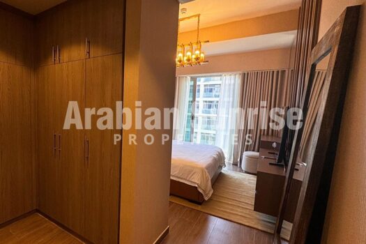 Fully Furnished 2+M with Huge Balcony