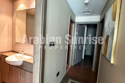Fully Furnished 2+M with Huge Balcony