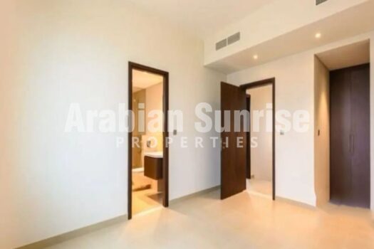 Brand New | Corner 3+M TH | Park View