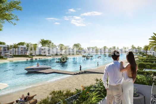 Single Row | Beachside Villa | Prime Location