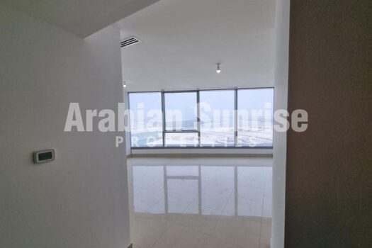 VACANT | High Floor Sea View Apt