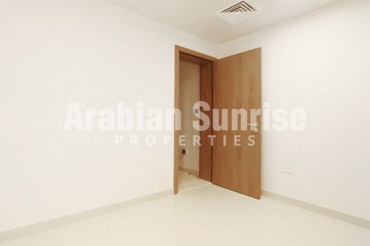 Single Row | Close to facilities | Great Investment