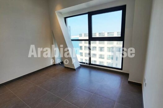 High Floor Apt with Sea View | High ROI