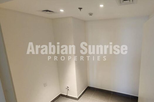 High Floor | 3+Maids with Balcony | Renovated Apt