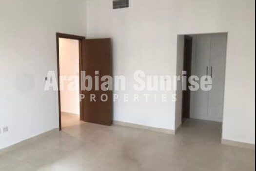 Golf View | Stunning Apt with Balcony