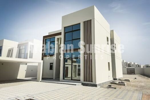Brand New | Corner | Close to Sea | Huge Plot
