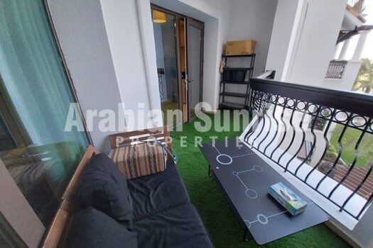 Vacant | Fully Furnished Apt with Pool View