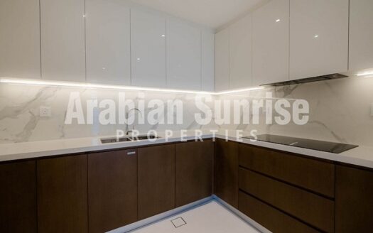 High Floor Apt with Partial Sea View