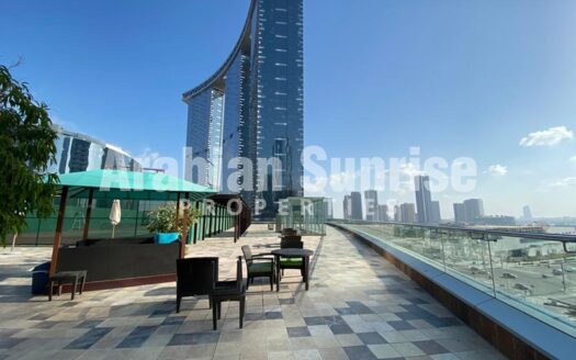 Vacant 3+M BR Apt | High Floor | Sea View Apt