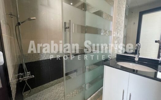 Vacant 3+M BR Apt | High Floor | Sea View Apt