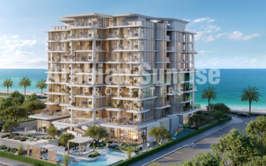 Beachfront Living | Spacious | Partial Marina